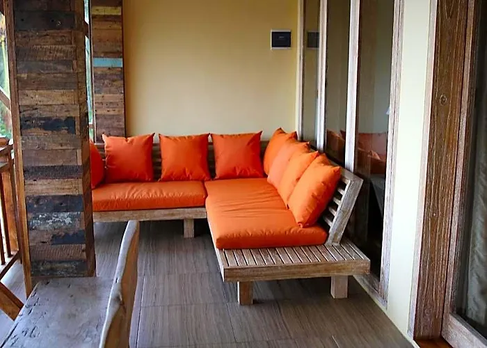 Hotel Agaliving Airsatang